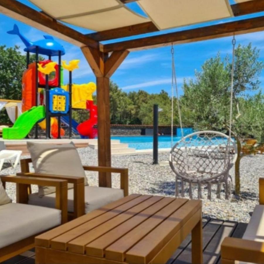 Mobile Home Katja Banjole Ngoại thất bức ảnh