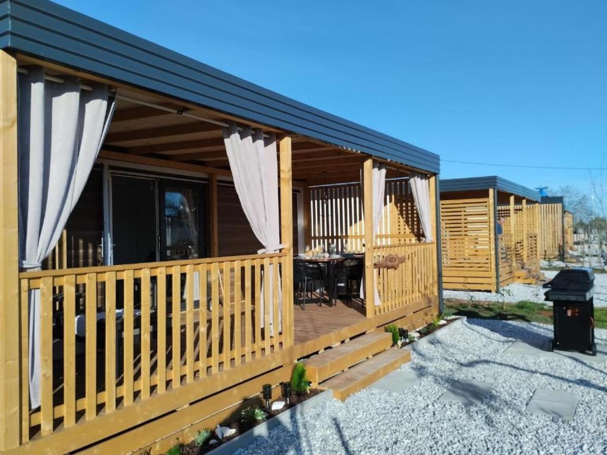 Mobile Home Katja Banjole Ngoại thất bức ảnh